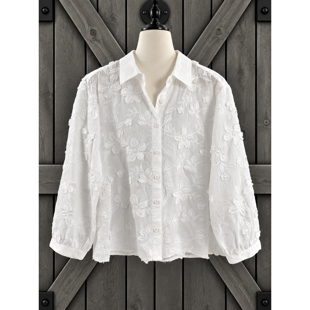 Chico's Button Down Top Size 3 XL White Floral Appliqué Embroidered Eyelet